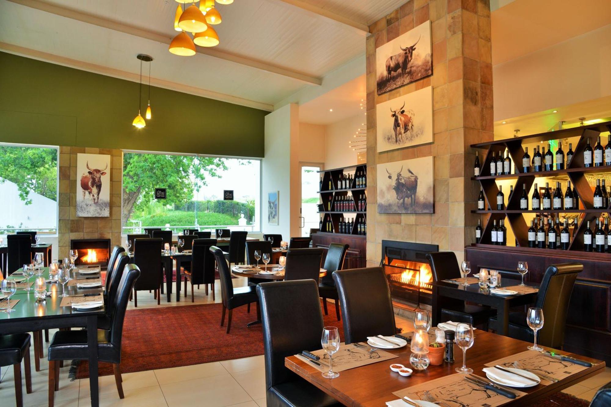 The Coach House At Val Du Charron Hotel Wellington Ngoại thất bức ảnh