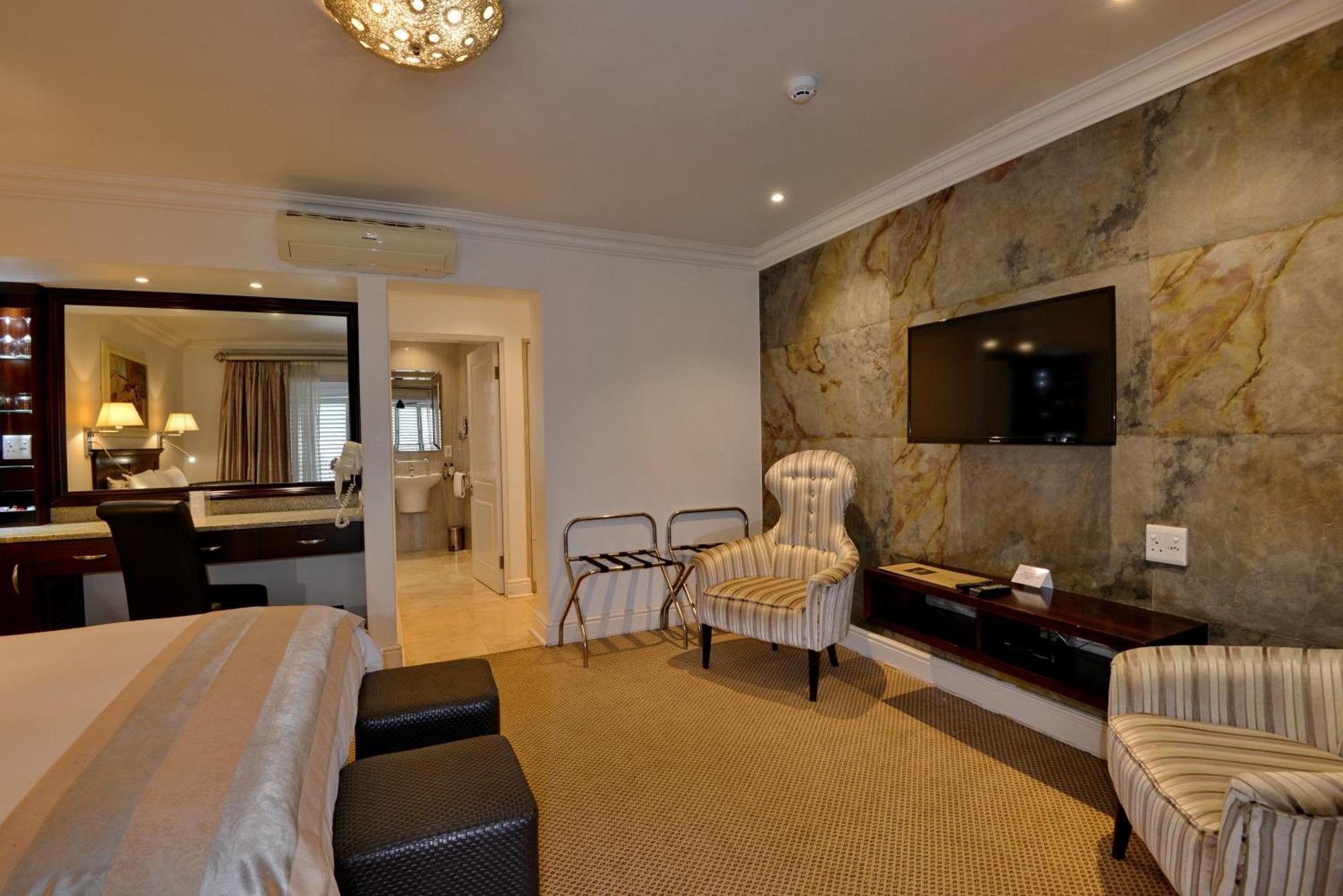 The Coach House At Val Du Charron Hotel Wellington Ngoại thất bức ảnh