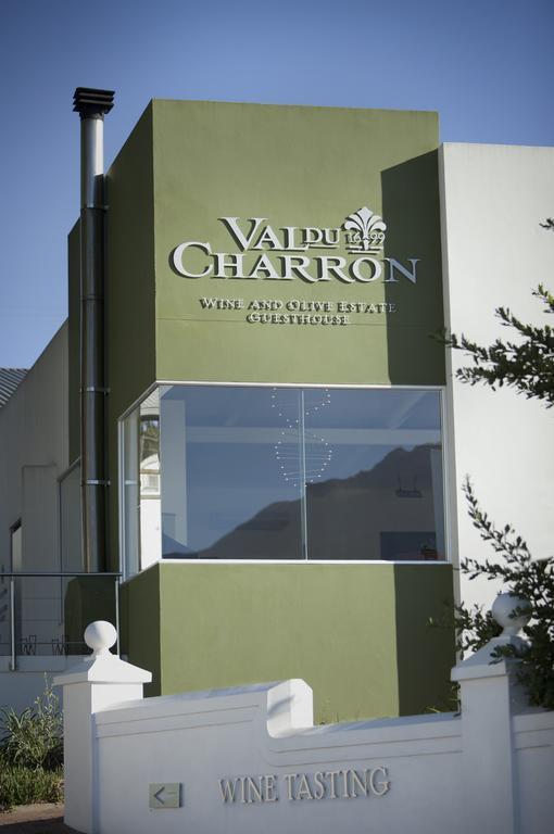The Coach House At Val Du Charron Hotel Wellington Ngoại thất bức ảnh